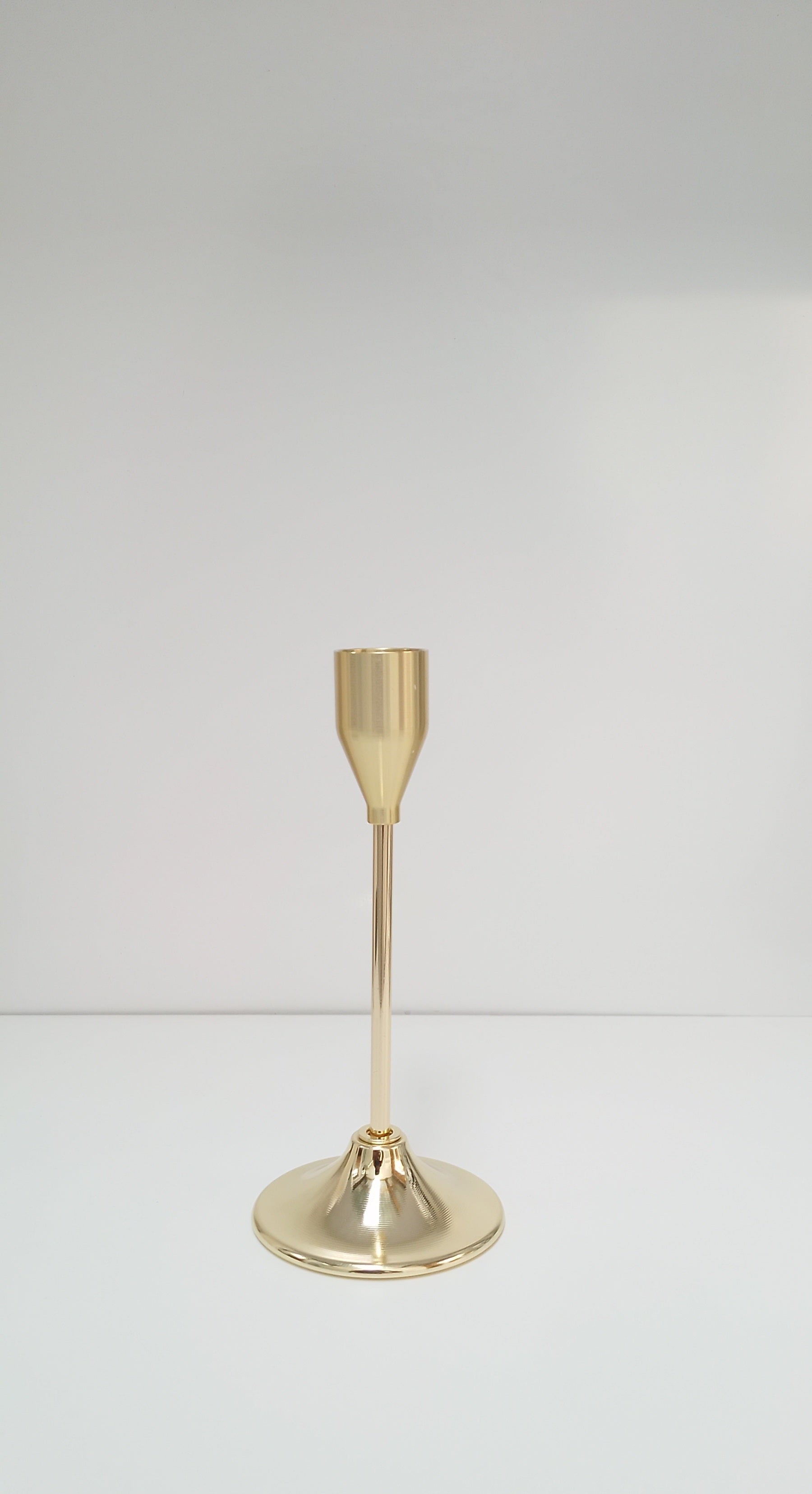 Gold Candle Holders(Set of 2)